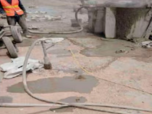 溪湖水泥混凝土路面板底注浆技术 路面脱空注浆整治方案